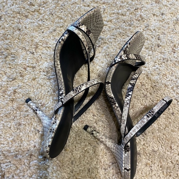 Alias Mae Women’s Mollie Heels Snakeskin Size 36 Open Toe Strappy Sandals - Picture 11 of 12